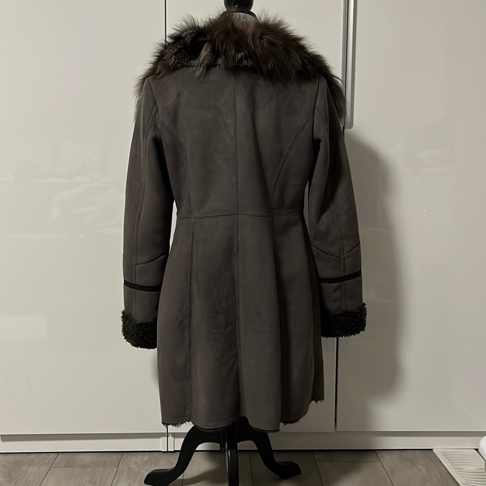 NWOT LAUNDRY Faux Shearling and Fur Coat Taupe, Size M - Picture 5 of 13